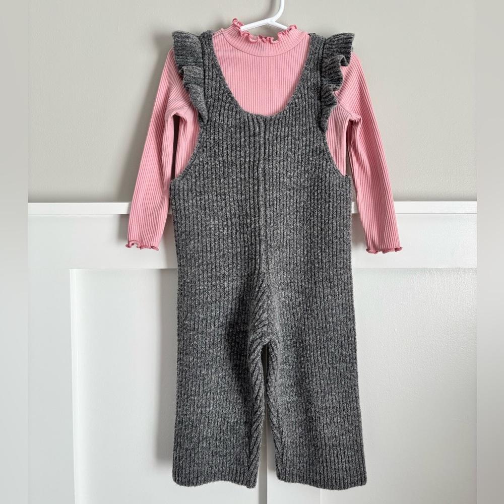 EUC Zara 2-3 Year Girls Gray Knit Overalls with Ruffle Straps Pull On